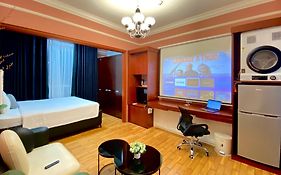 M Luxury Apartment